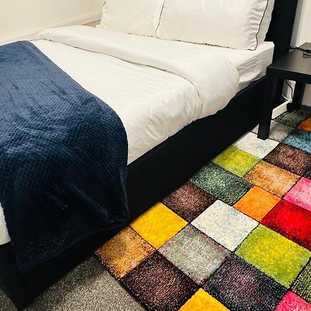 דירות לונדון Cosy And Comfy מראה חיצוני תמונה
